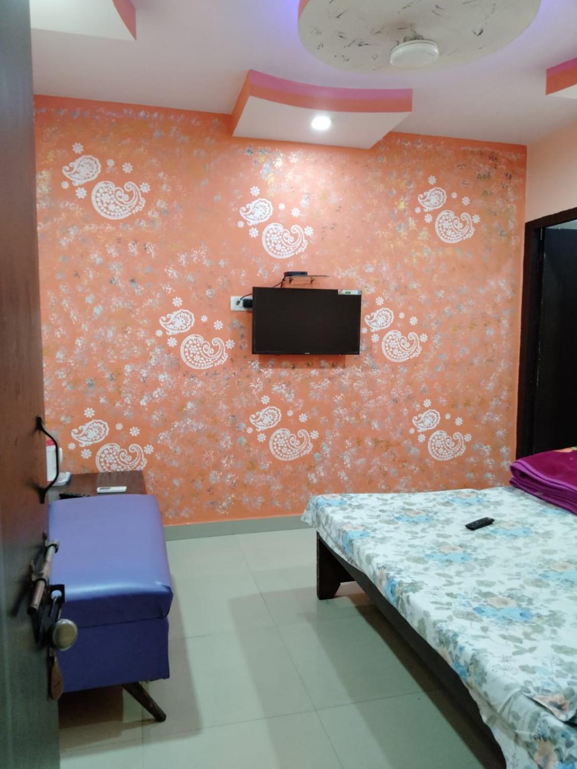 Hotel Atithi Galaxy Канпур Екстериор снимка