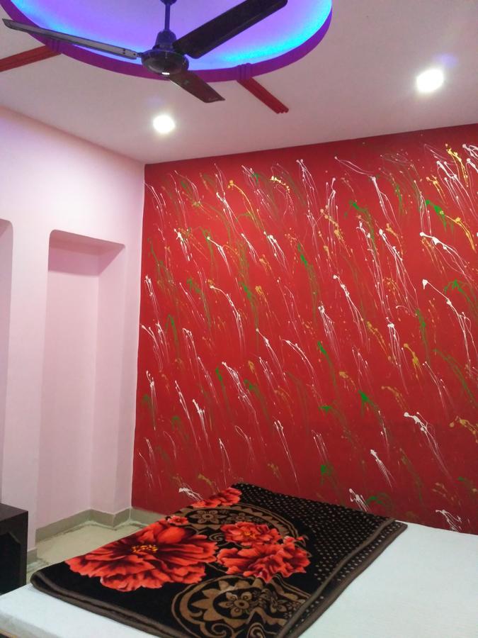 Hotel Atithi Galaxy Канпур Екстериор снимка