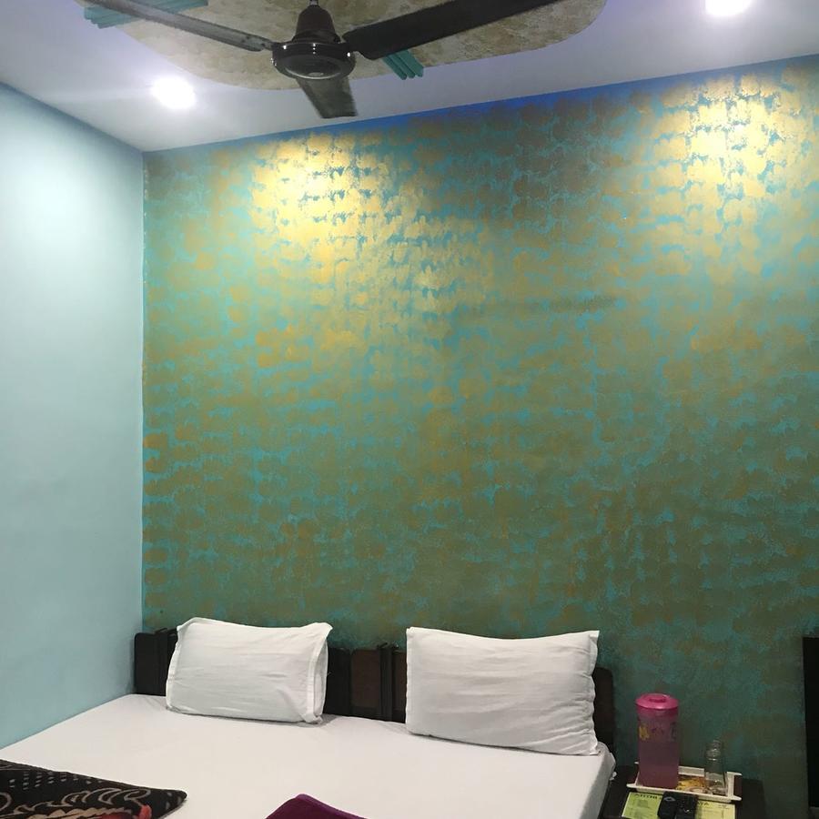 Hotel Atithi Galaxy Канпур Екстериор снимка